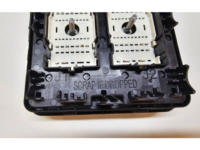 Блок предохранителей  68347002AE   Jeep Grand Cherokee WL    