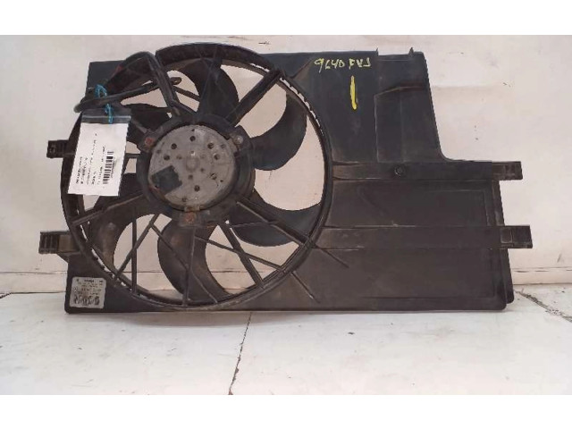 Вентилятор радиатора     0130303880, 1685000193    Mercedes-Benz A W168 