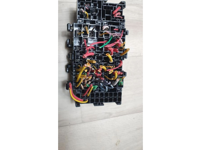 Блок предохранителей Dacia Sandero