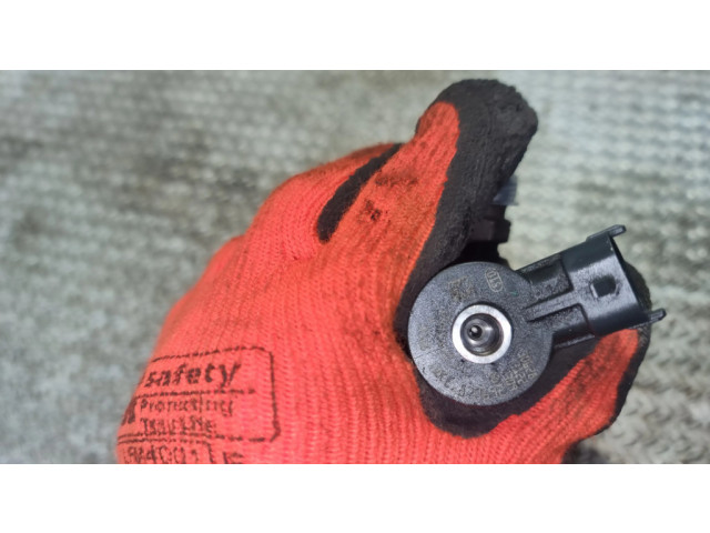 Vstřikovač 0445110340 Citroen Berlingo pro naftový motor 1.6