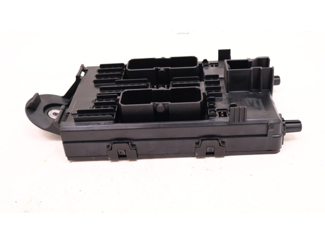 Блок предохранителей  31682732   Volvo XC90    