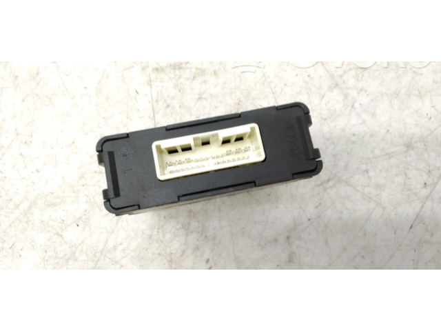 Блок управления коробкой передач 31686384 Volvo XC40