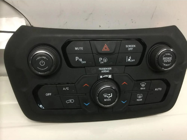 Блок управления климат-контролем    Jeep Renegade