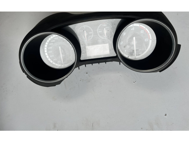 Панель приборов 50531202, 001395 Alfa Romeo Giulietta