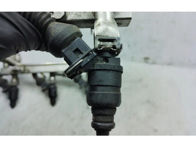 Топливная рампа 078133681AJ   Audi A6 S6 C5 4B  