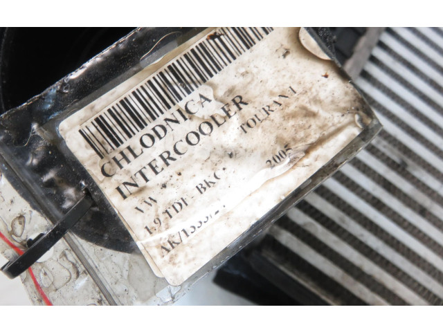 Интеркулер 1K0145803L, 1K0145803L Volkswagen Touran I