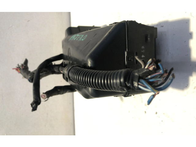   Pojistková skříňka    Mitsubishi Pajero 2011