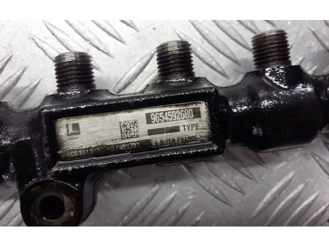 Топливная рампа 9654592680   Citroen C4 I  