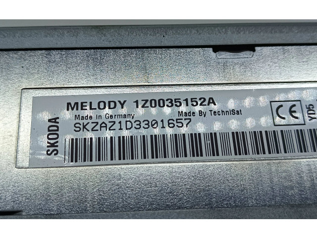 Панель приборов 1Z0035152A, SKZAZ1J3301657 Skoda Octavia Mk2 (1Z)