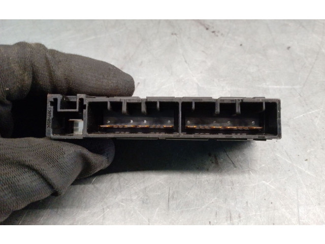 Pojistková skříňka 8264171010, 72818503DENSO Toyota Prius (XW30) 2014