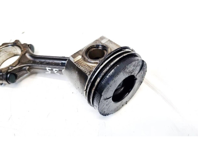 Поршень с шатуном Nissan Almera N16