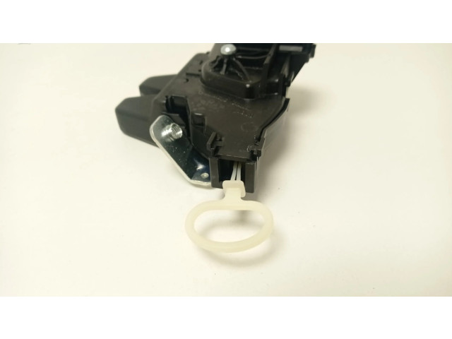 Zámek zadních dveří A1177500085 Mercedes-Benz C W205 2015