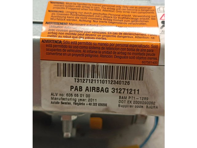 Подушка безопасности пассажира 606452900 Volvo V70