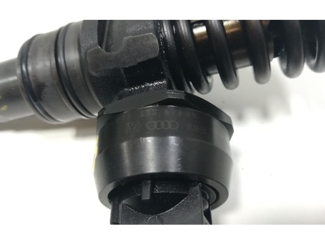 Форсунка 038130073BN    Volkswagen Touran I   