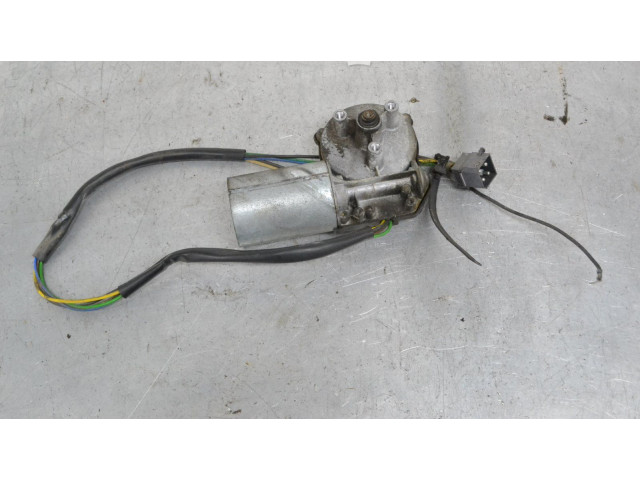 Моторчик дворников     Volvo 940