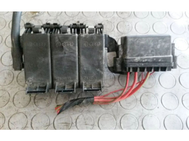 Pojistková skříňka Skoda Roomster (5J) 2006