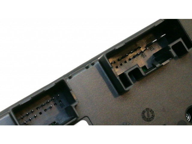 Блок управления климат-контролем 8V0820047F   Audi Q2 