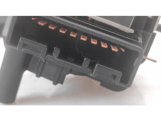 Ручка стеклоочистителей 173647 Daihatsu Sirion