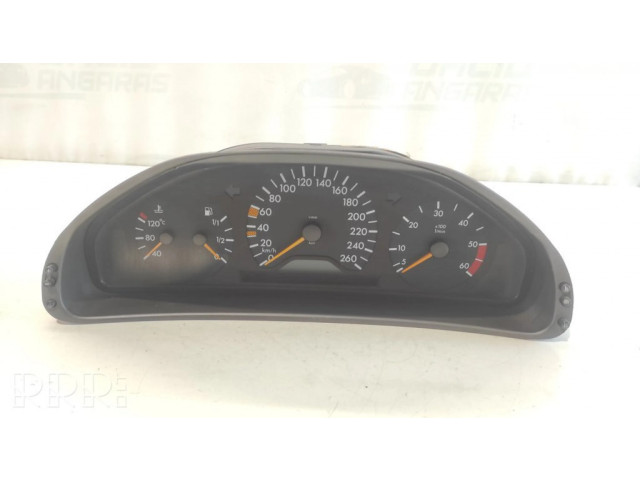 Přístrojová deska Mercedes-Benz E W210 1999 2105403348, 84570285