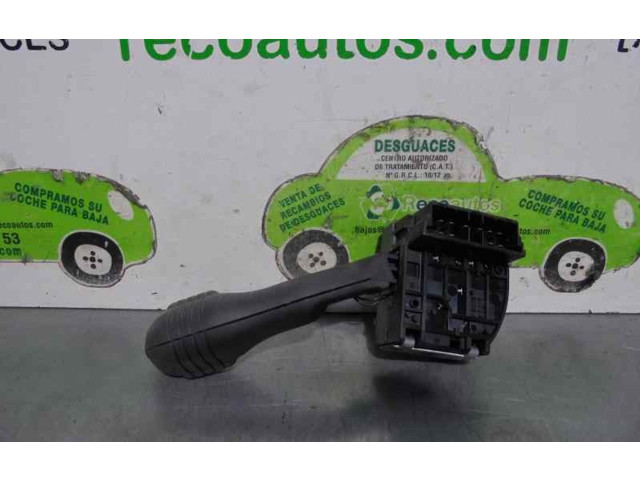 Ручка стеклоочистителей 7700832722   Renault Twingo I