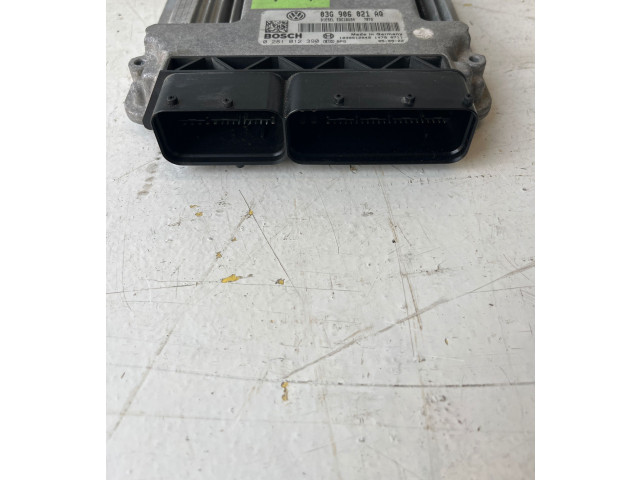 Řídící jednotka 03G906021AQ, 1039S12049 Volkswagen Caddy 2009