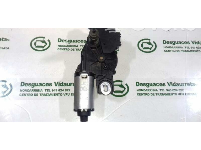 Моторчик заднего дворника 2K0955712C Volkswagen Caddy