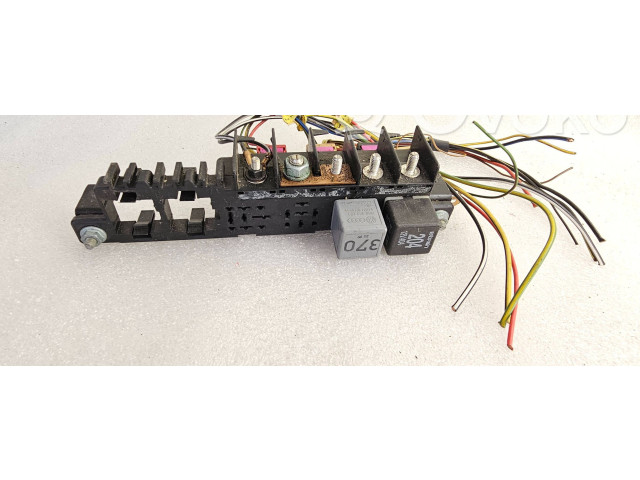 Блок предохранителей 8L0941822A, 696083000 Audi A3 S3 8L