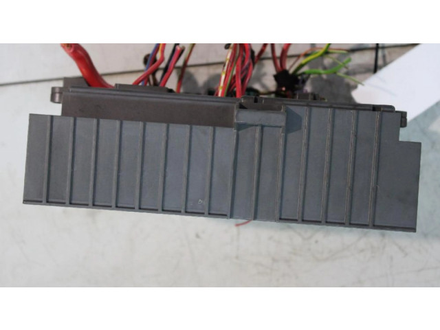 Pojistková skříňka BMW 3 E92 E93 2006