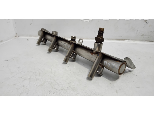 Топливная рампа 06F133317G Audi A3 S3 8P 2.0