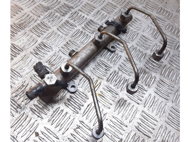 Топливная рампа Audi A6 S6 C6 4F для двигателя ASB