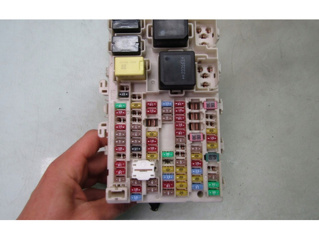 Блок предохранителей  243506RA1B   Nissan X-Trail T33    