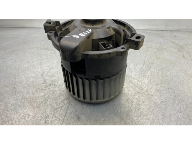 Вентилятор печки MD0160701070, 21806351 Smart ForFour I