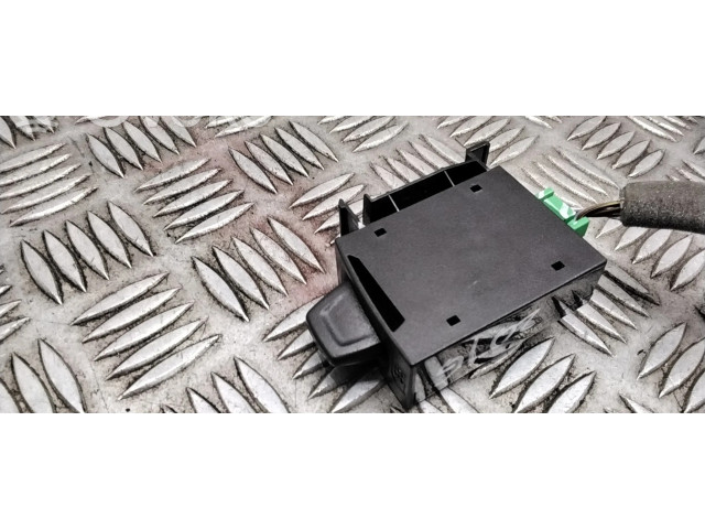 Блок управления 31450931   Volvo V70