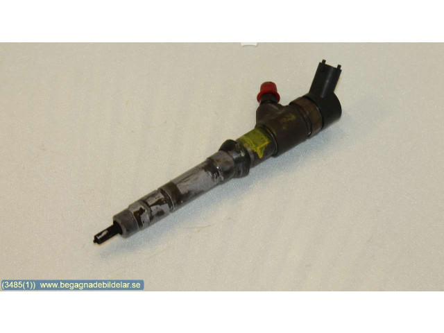 Форсунка 338002A400 Hyundai Getz