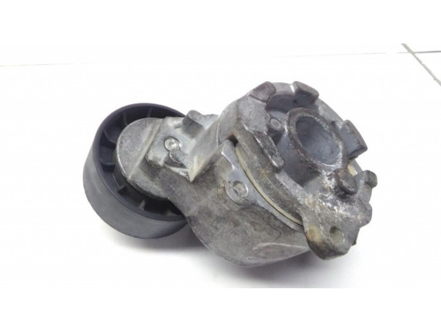 Устройство натяжки ремня