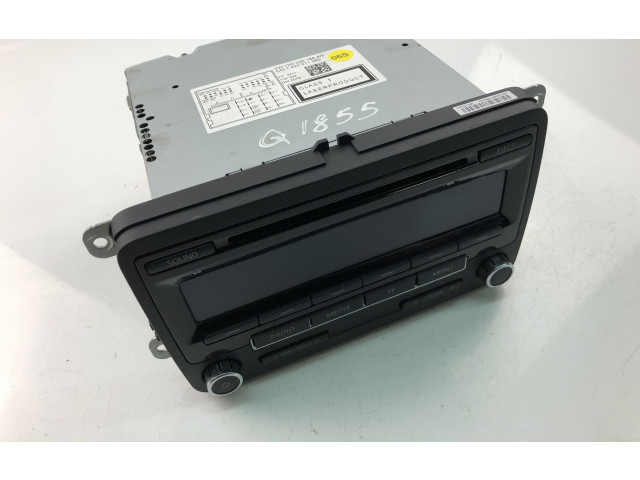 Радио/ проигрыватель CD/DVD / навигация