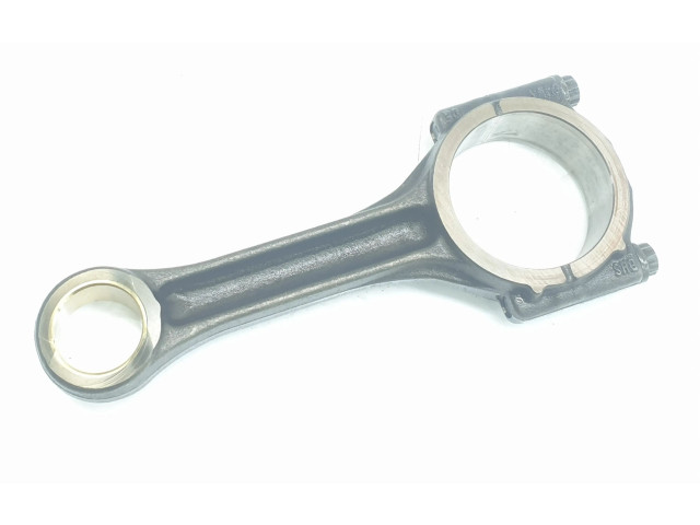 Шатун CRLB 04L105401A, 04L105401A    Skoda Superb B8 (3V)  