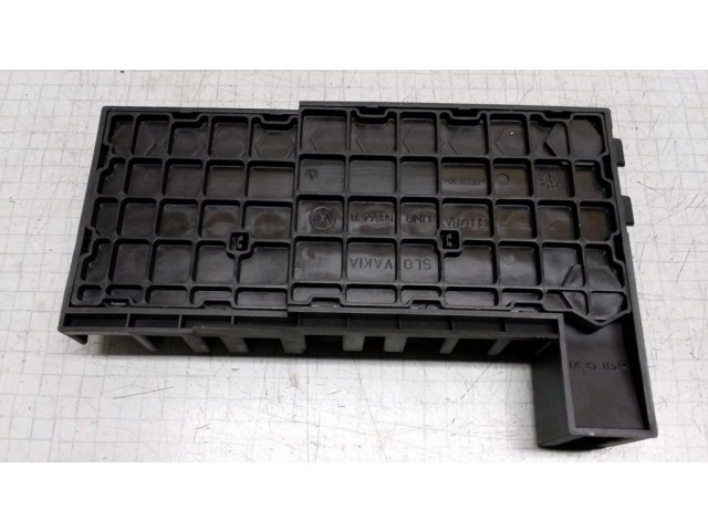 Pojistková skříňka 7H0937550A, 7H6970187B Volkswagen Transporter - Caravelle T5 2006