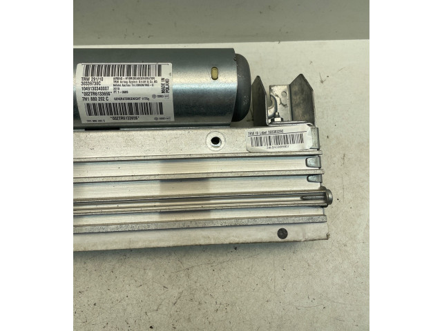 Подушка безопасности пассажира 30339730C, 1049130340007 Volkswagen Transporter - Caravelle T5