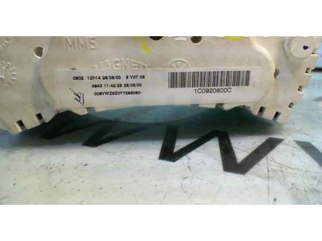 Přístrojová deska Volkswagen New Beetle 1C0920800C