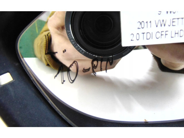 Зеркало электрическое Volkswagen Jetta VI 2011 - 2018 года