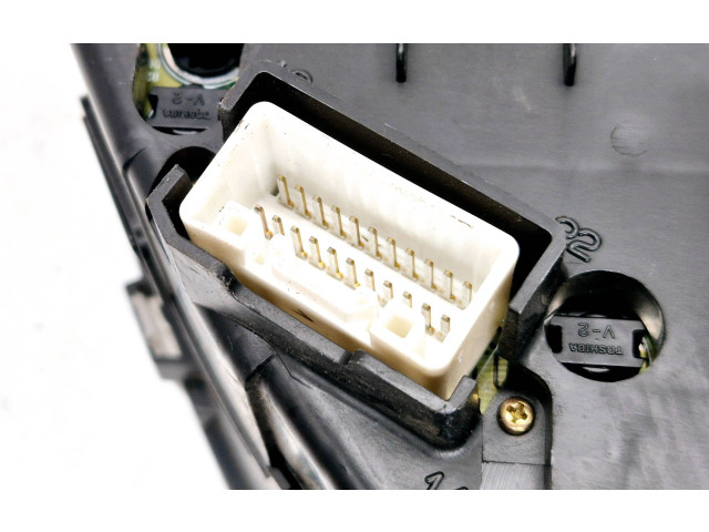 Панель приборов 8380053080JA, 69260080 Lexus IS 200-300