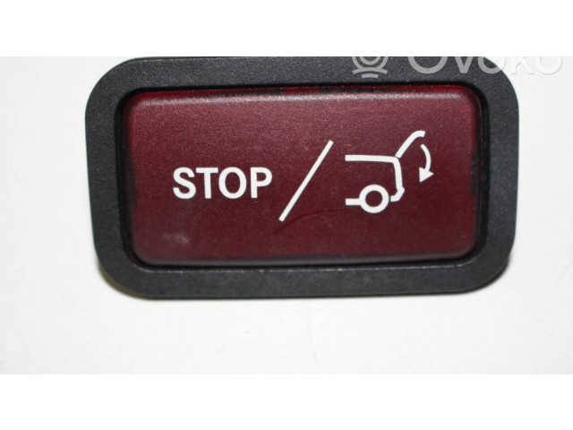 Включатель закрытия задней крышки