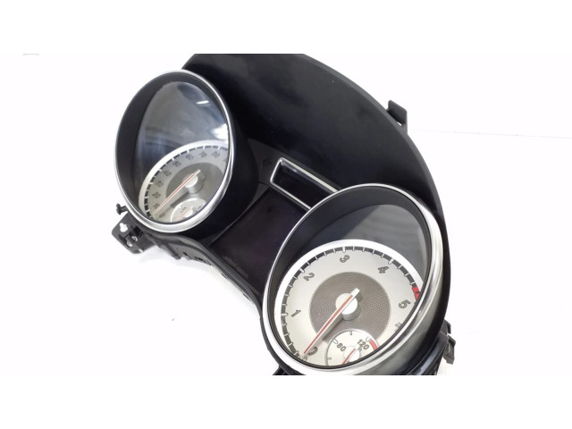 Přístrojová deska Mercedes-Benz GLA W156 2014 A1569004601