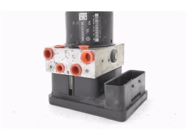 Блок АБС 1K0614517AE, 1K0907379AC Volkswagen Touran I 2003 - 2010 года