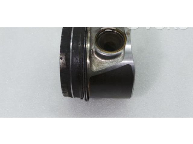 Píst 7901S, 22R0 Audi RS4 B8