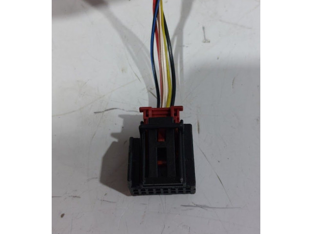 Зеркало электрическое Audi A1 2010 - 2018 года