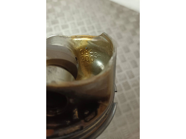 Поршень с шатуном Volvo XC90