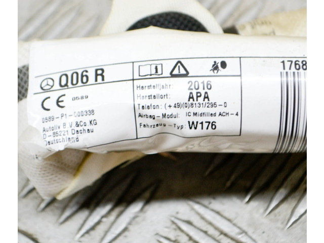 Volant Mercedes-Benz A W176 2016 0080P1100001, 0589P1000338