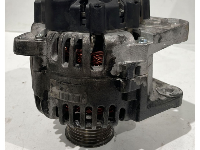 Генератор    Dacia Duster      